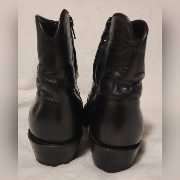 Lucchese Women's Genuine Black Leather Ankle Zip Boots Size 7B - Picture 8 of 15